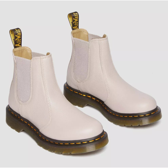 Dr. Martens 2976 WOMEN'S LEATHER CHELSEA BOOTS Size 10 - Sold out - Picture 1 of 6
